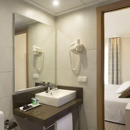 Ona Palmira Hotel 4*