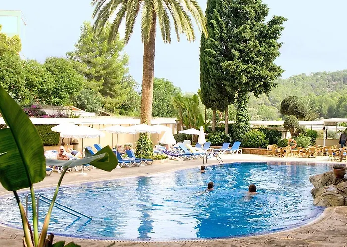 Ona Palmira 4* باغيرا