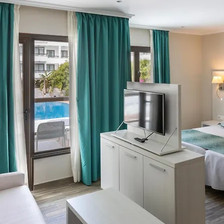 Ona Palmira Paguera Hotel