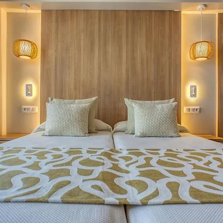 Otel Ona Palmira Peguera