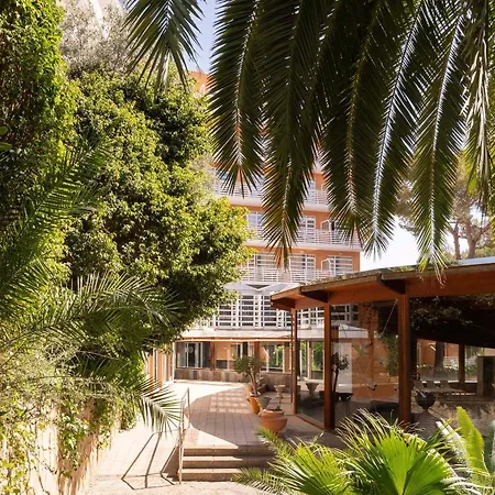 Ona Palmira Otel
