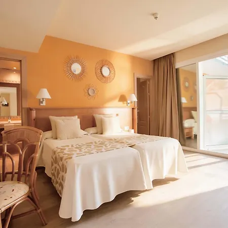 Ona Palmira Otel 4*